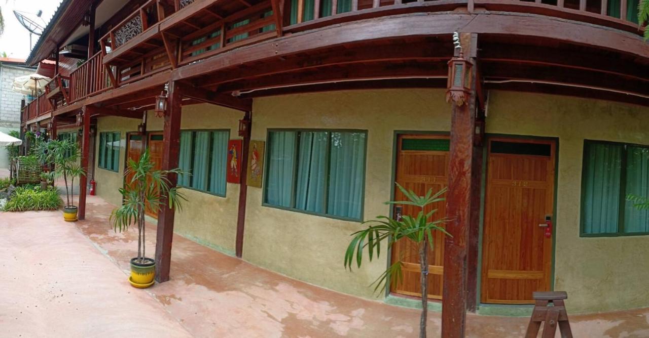 Chuchaiburi Sri Amphawa Exterior photo